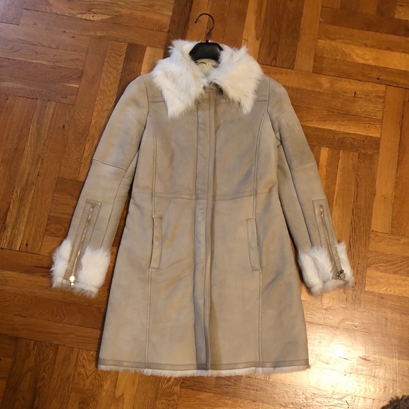 Partizia Pepe beige nude shearling coat size 40 - Picture 2 of 7